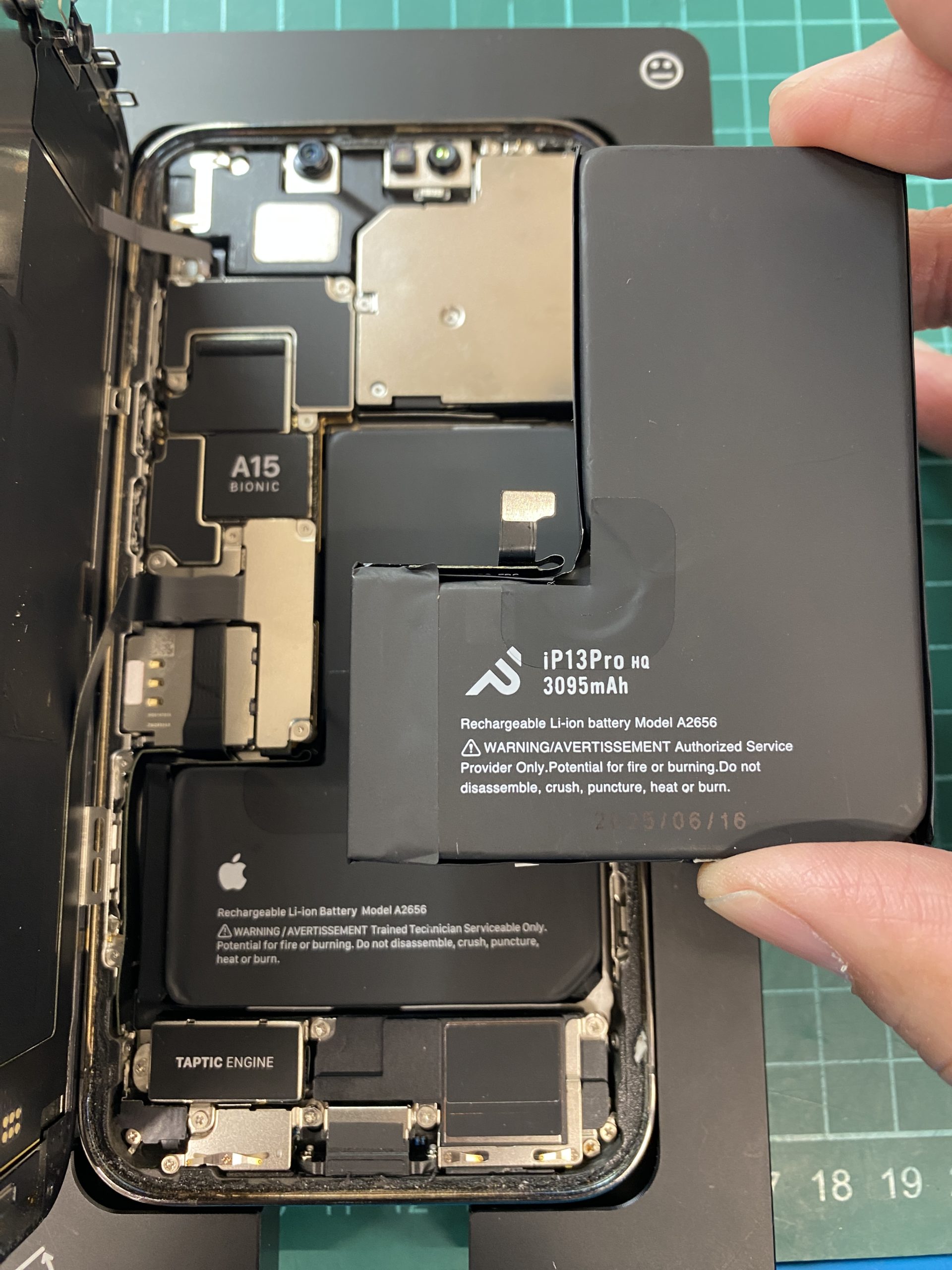 iPhoneに付けるバッテリーはApple純正としか交換はしていない【理由】